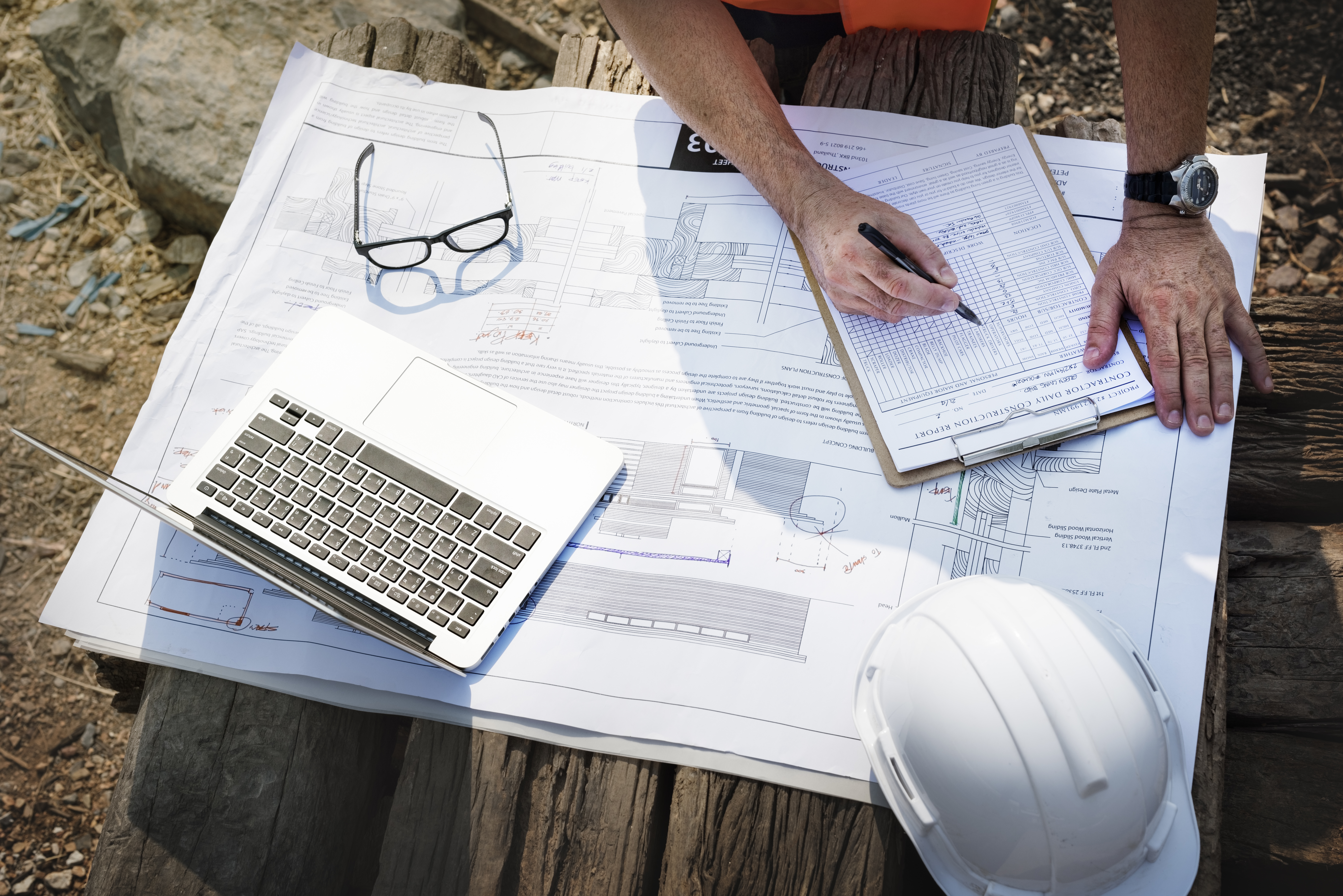 Illustration de guides terrain pour installateurs RGE et dossiers CEE